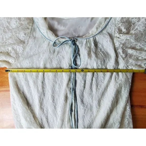 Vintage Sleepwear Artemis Long Lace Robe Medium Short Sleeve Trad Wife Romantic - Picture 4 of 7